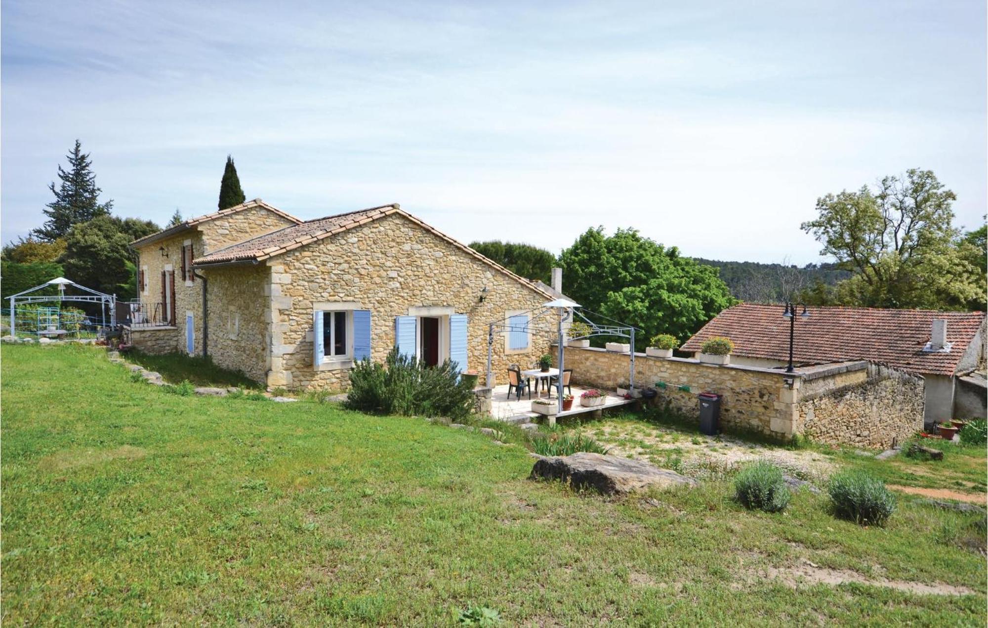 Awesome Home In Bollene With Wifi Bagian luar foto