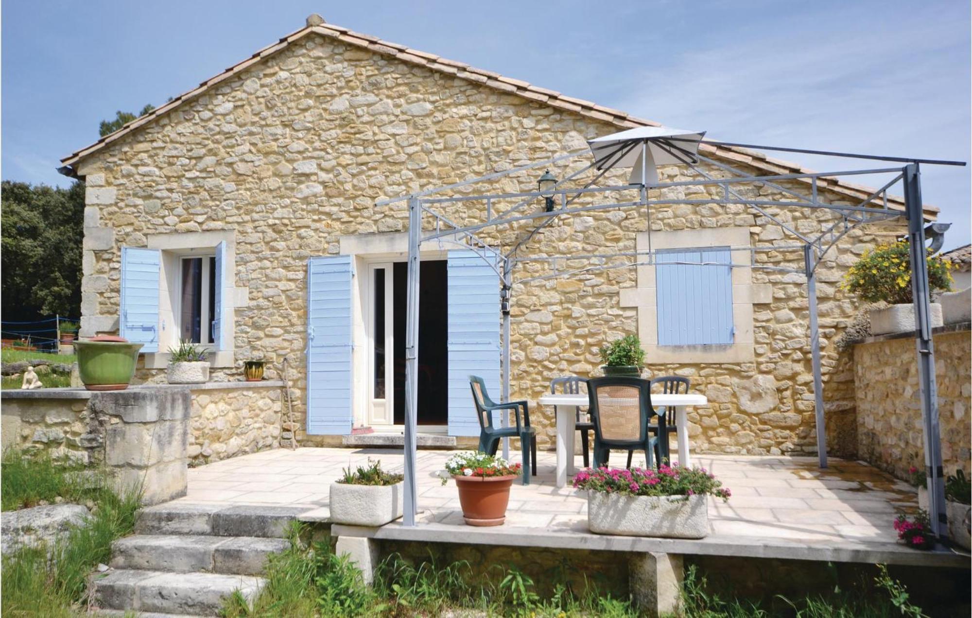 Awesome Home In Bollene With Wifi Bagian luar foto