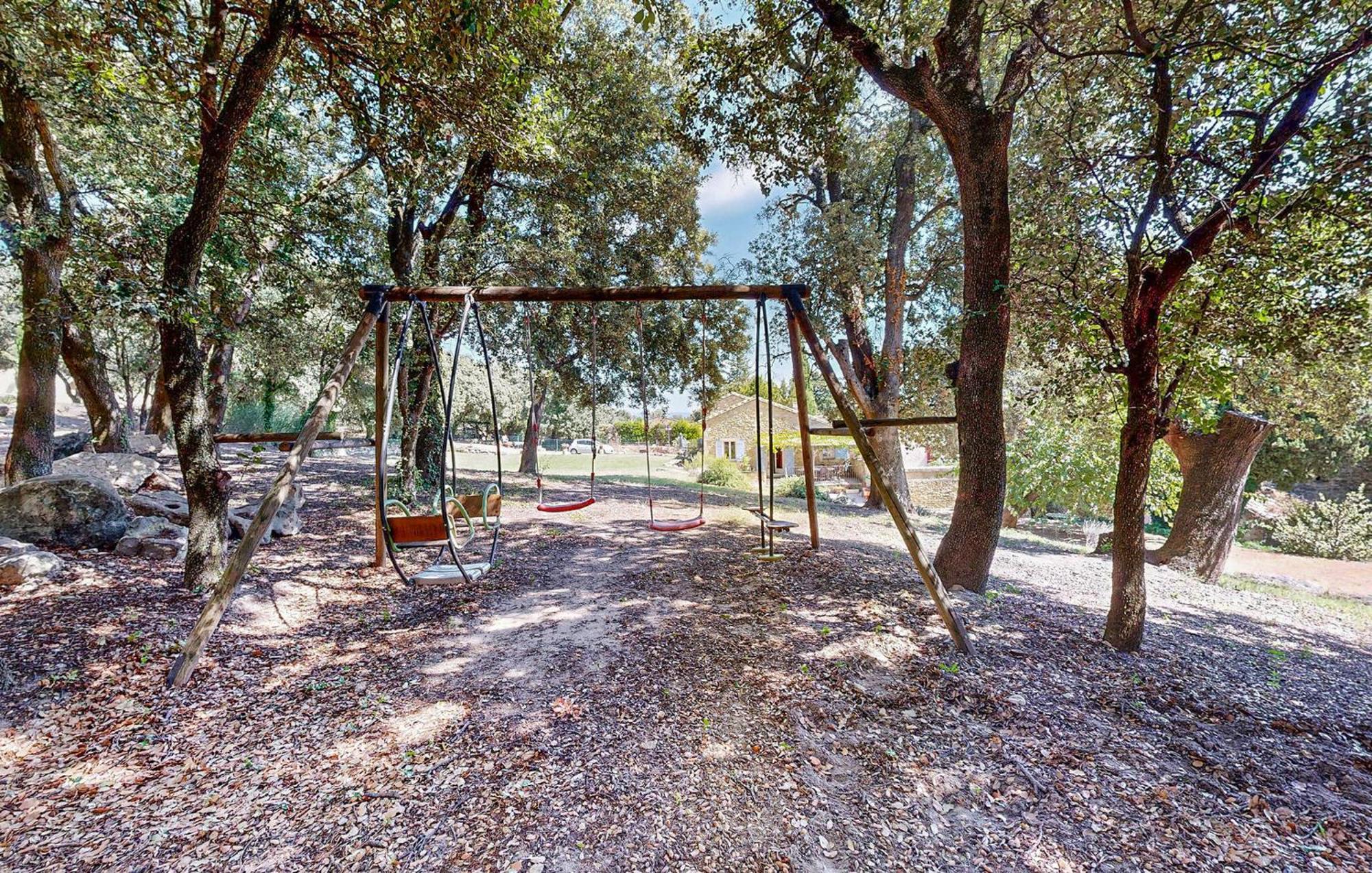 Awesome Home In Bollene With Wifi Bagian luar foto